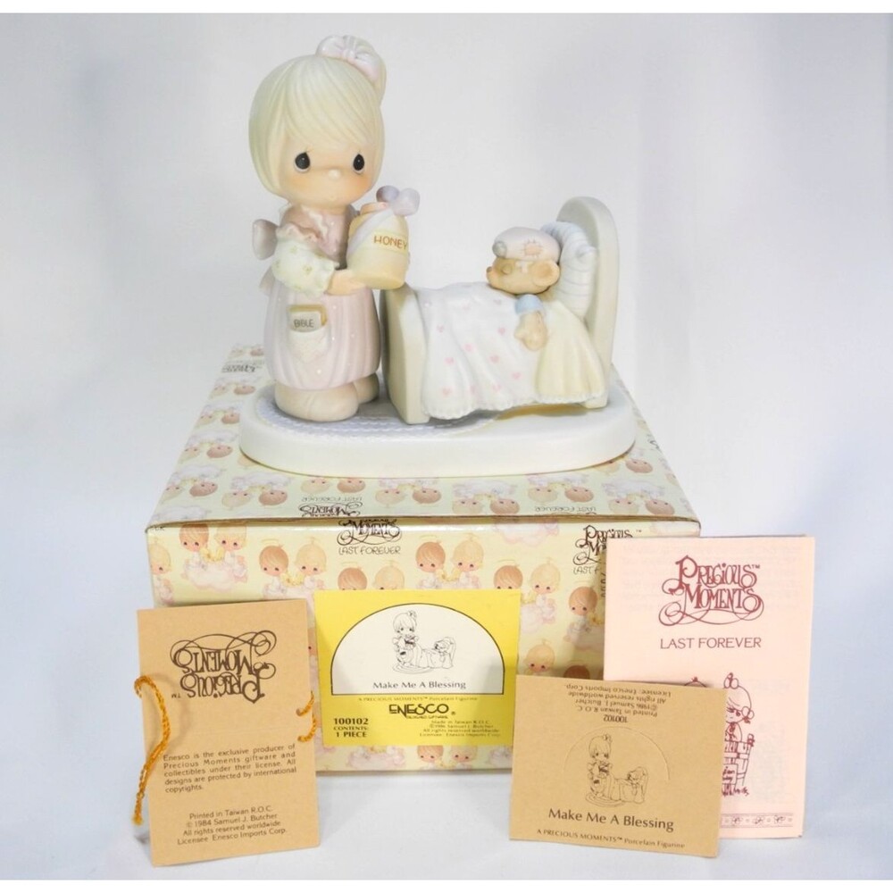 Precious Moments Figurine -Make Me A‎ Blessing- #100102 Collection Porcelain New